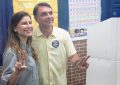 Brasil define a su presidente: Flávio Bolsonaro votó en Río de Janeiro y aseguró que «llegó el momento de cambiar»