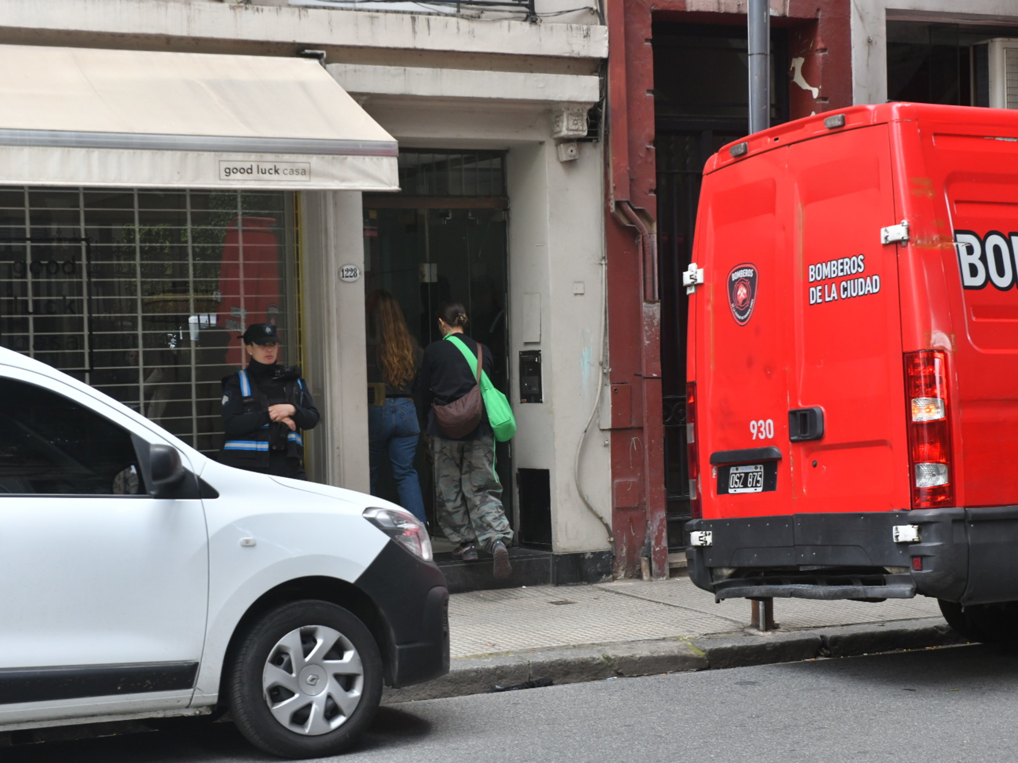 Hallaron muerta a una joven en un departamento de alquiler temporario en Retiro