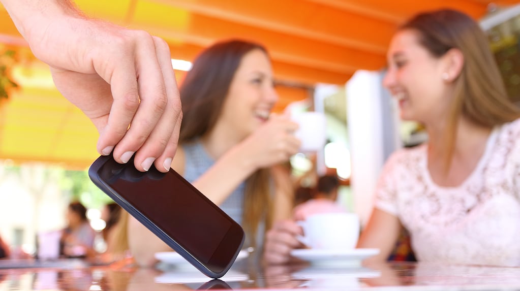 Qué hacer en los primeros 10 minutos después de que te roban el celular