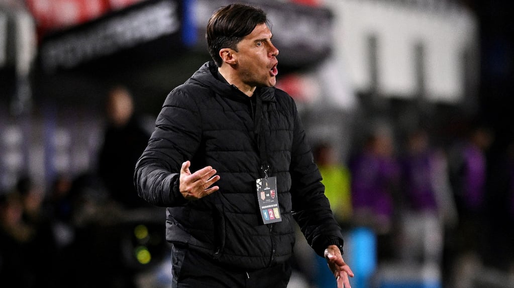 El Cacique Medina estalló por la inhabilitación de Marcos Rojo: «Con otro club se hubiese actuado diferente»