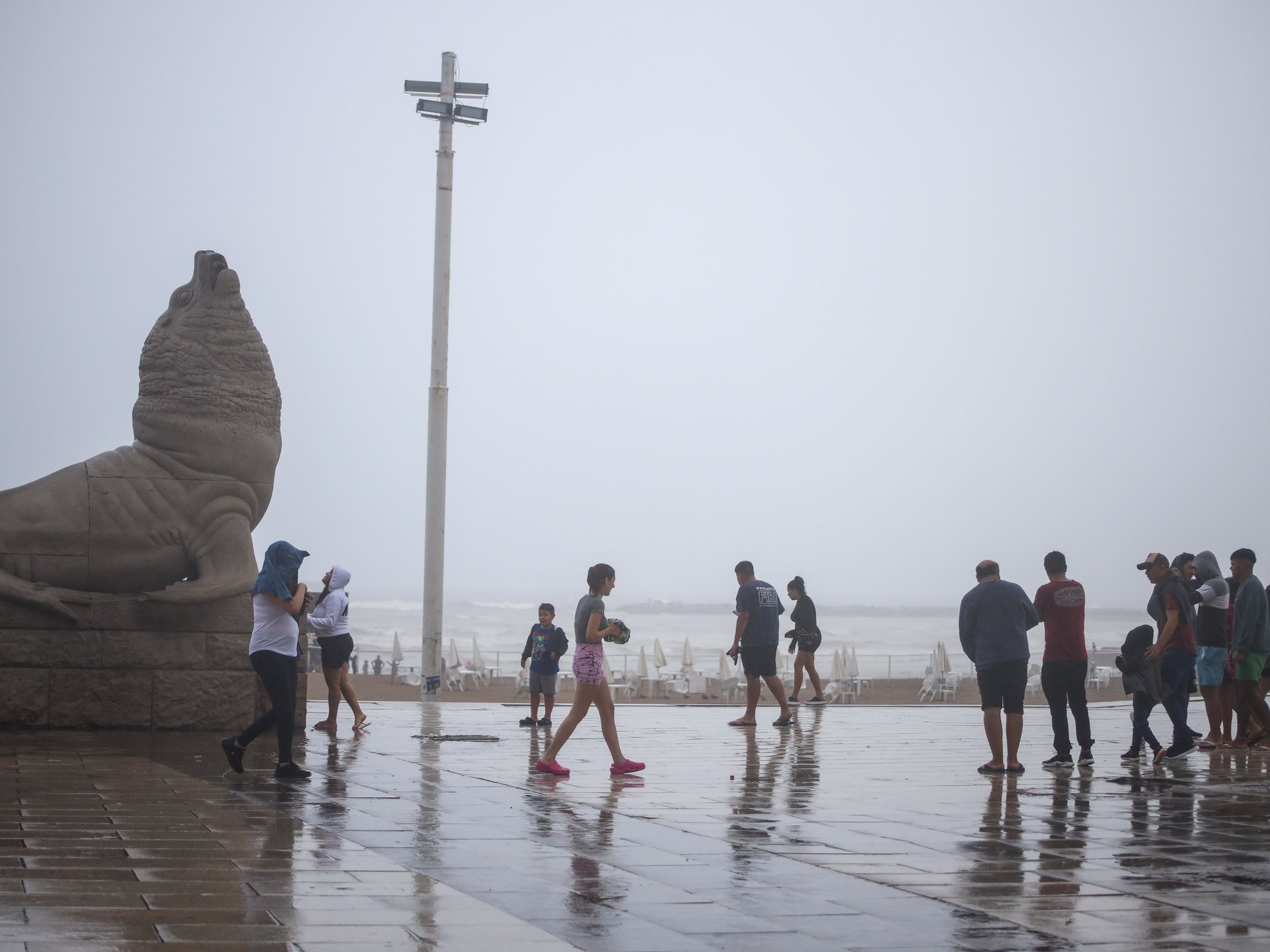 Lluvias de verano en Mar del Plata: una imagen de enero de 2024 que podría repetirse en 2027.