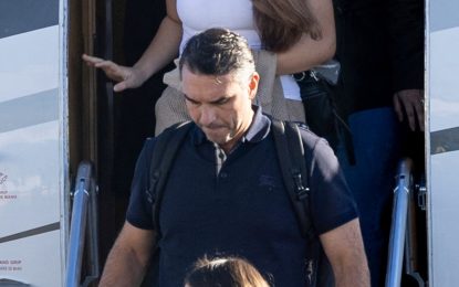 Archivan la denuncia por el ingreso y la salida de Flávio Bolsonaro, pero sigue otra investigación