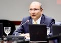 Destituyeron a Salmain por ocultar un antecedente en su currículum